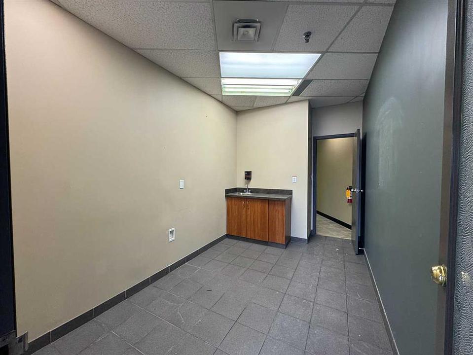 1 - 523 Woodpark Boulevard Southwest, Calgary, AB