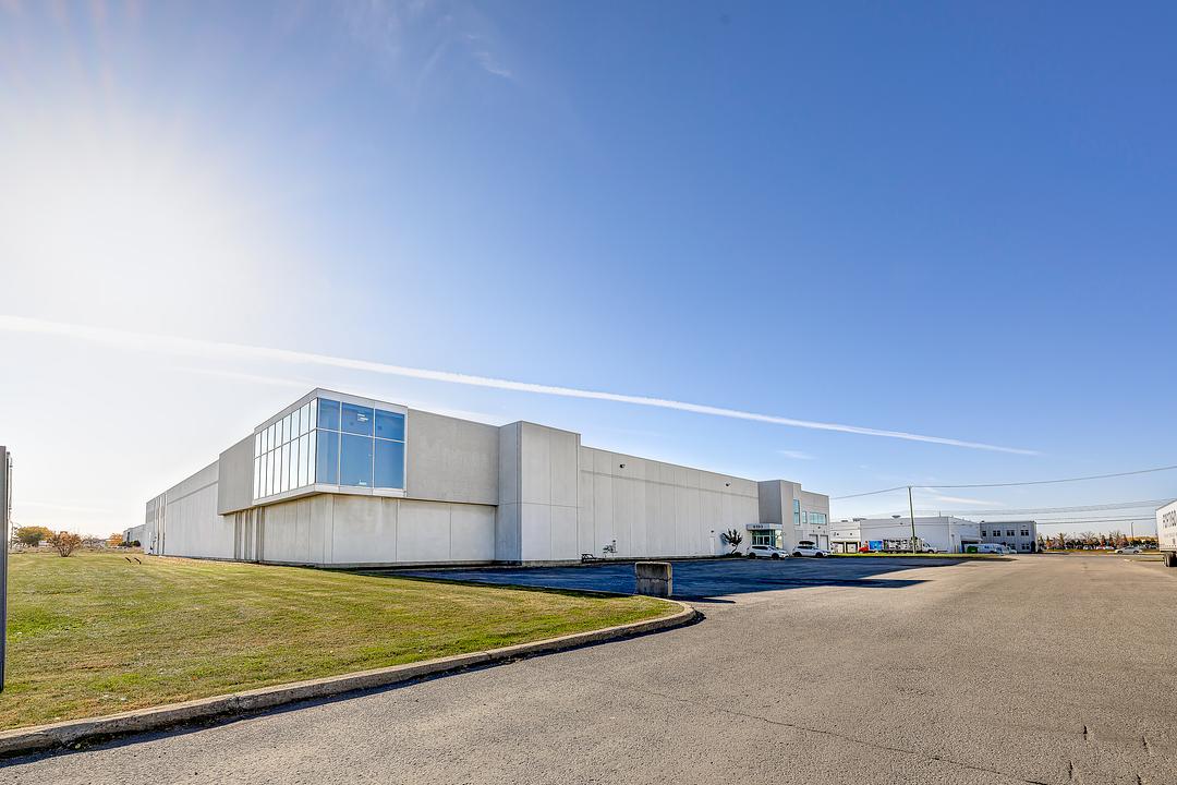 9393 Metropolitain Boulevard E., Montreal, QC