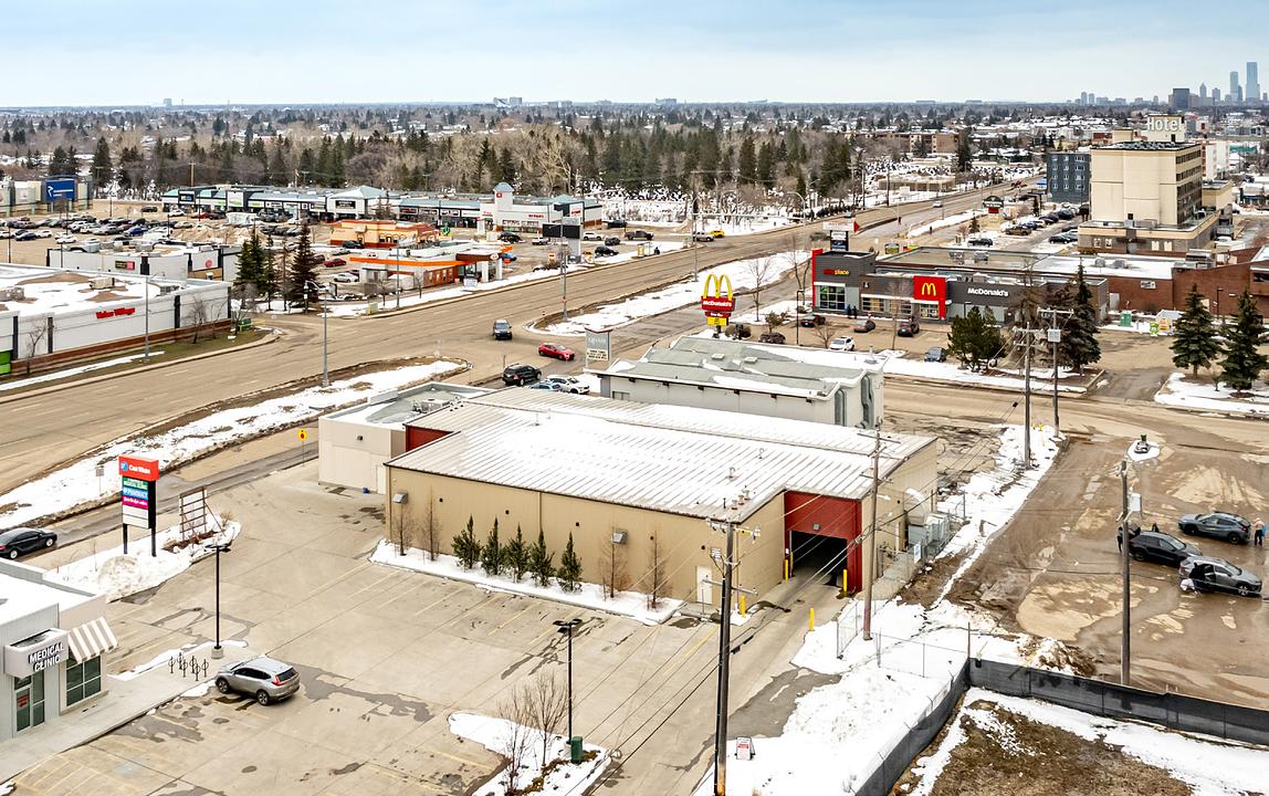 16815 Stony Plain Rd, Edmonton, AB