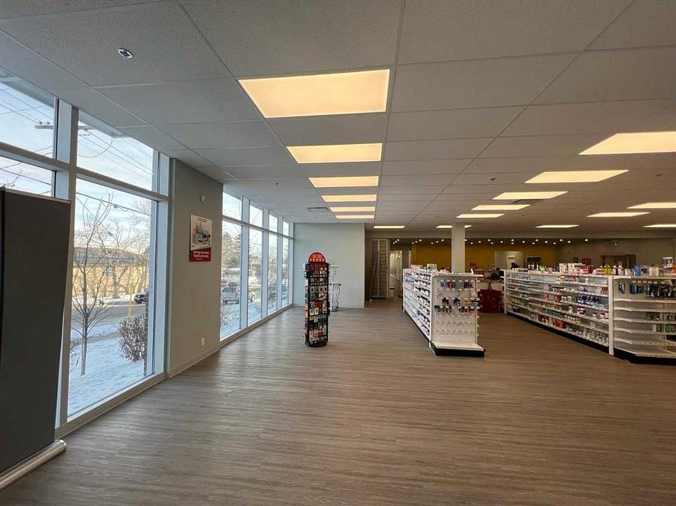 180 - 5504 Macleod Trail Southwest, Calgary, AB