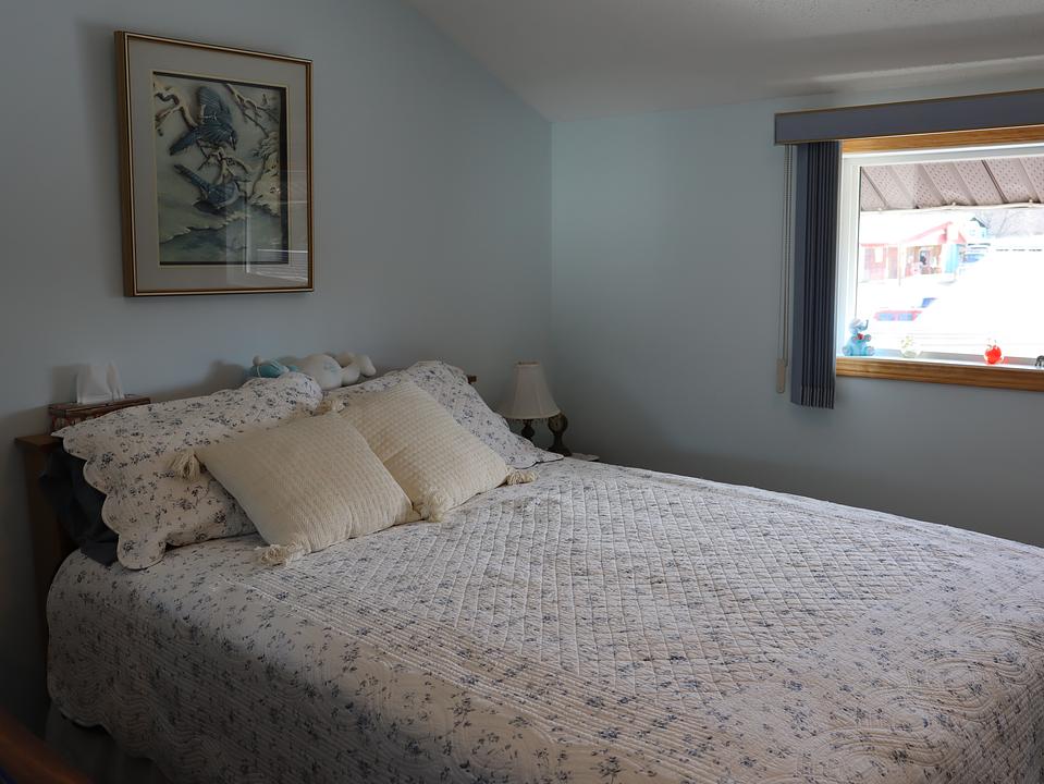 22 State Avenue, Fort Assiniboine, AB