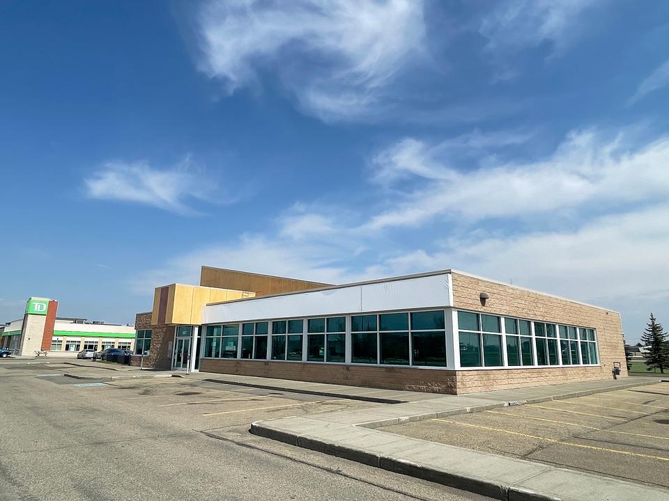 50 Avenue & Discovery Way, Leduc, AB