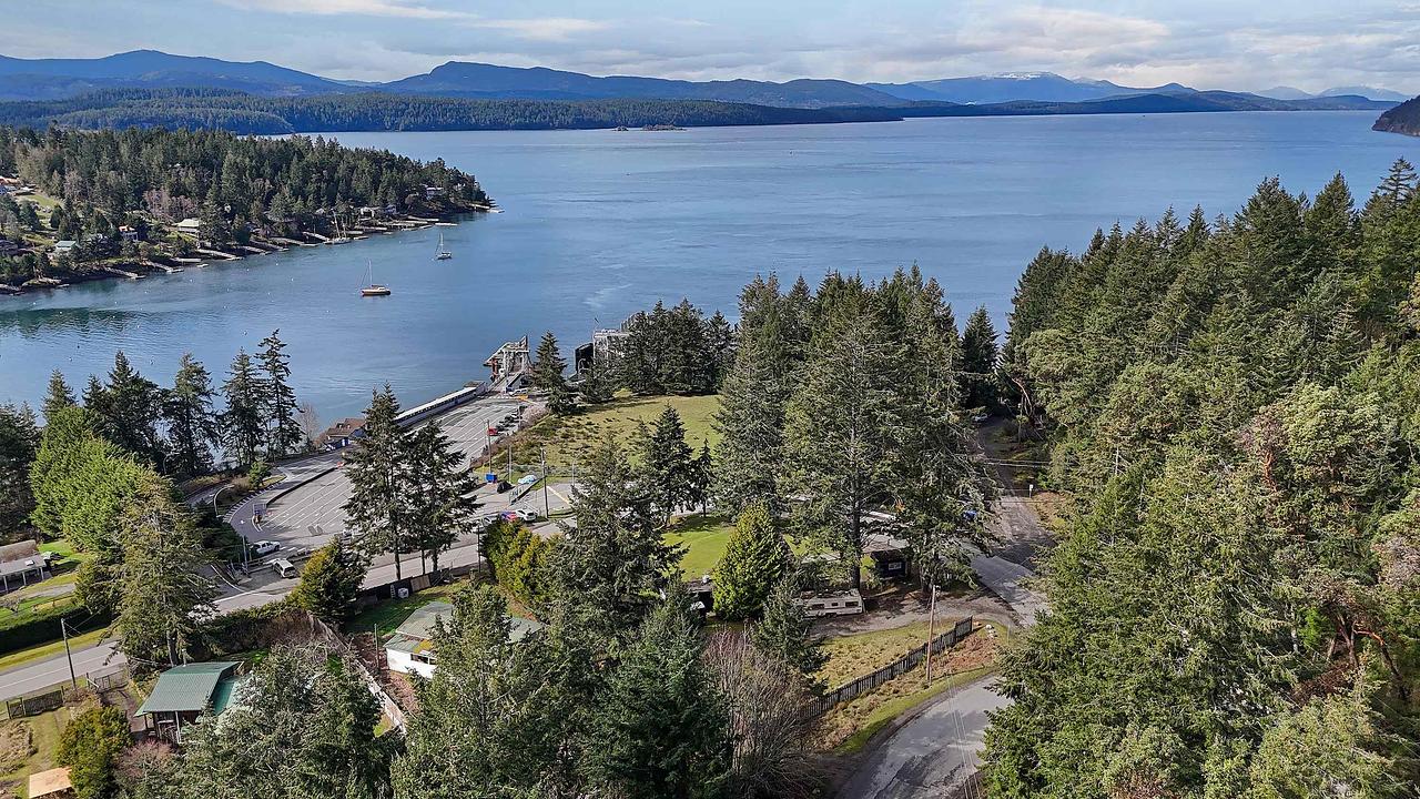 492 Dalton Drive, Mayne Island, BC