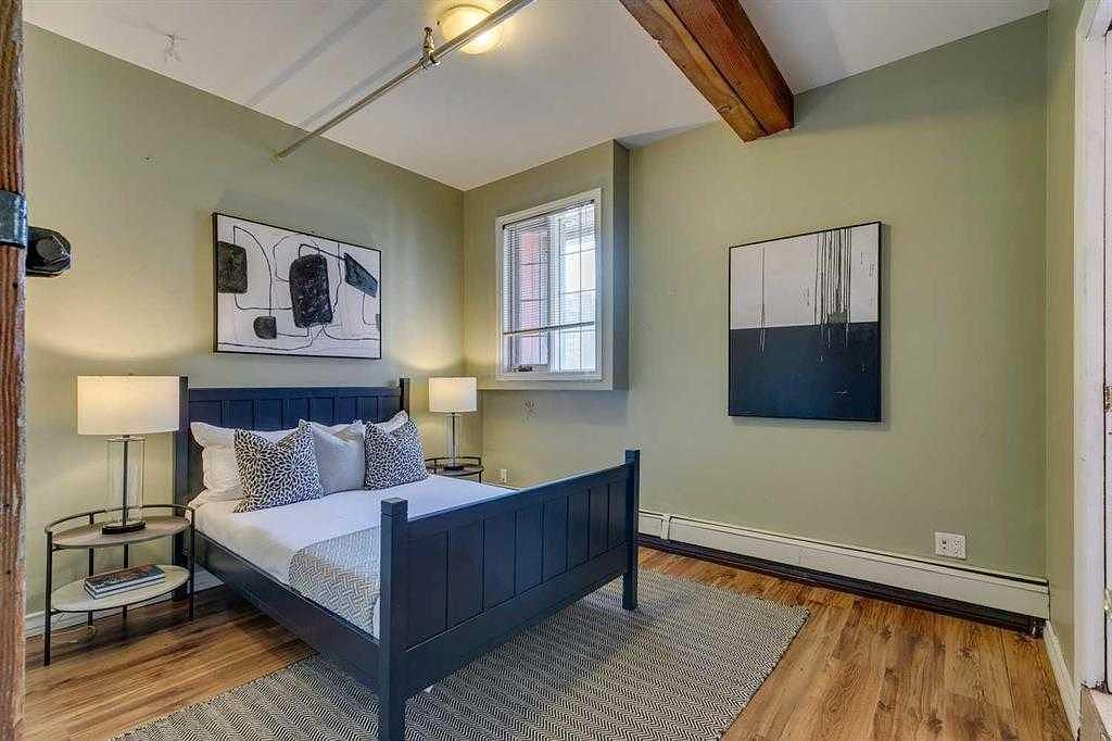 206 11 Avenue Southeast, Calgary, AB