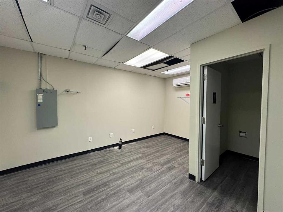3 - 523 Woodpark Boulevard Southwest, Calgary, AB