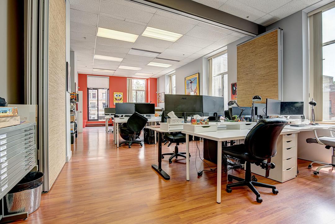 Office - 204 Rue Notre-Dame Ouest, Montréal, QC