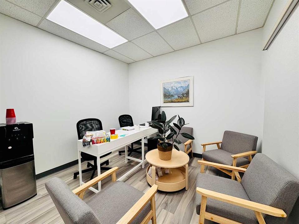 2 - 3610 29 Street Northeast, Calgary, AB