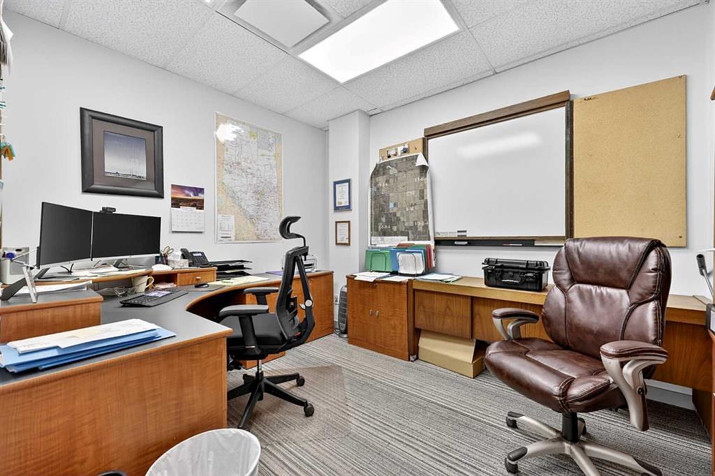 140 - 5700 1 Street Southwest, Calgary, AB