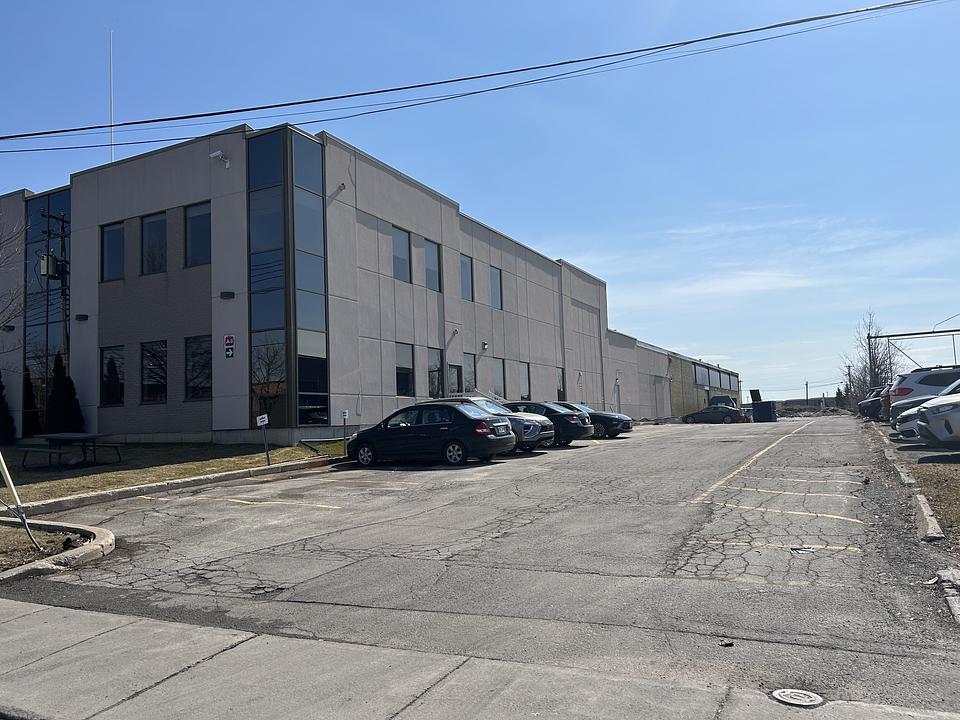 220 - 5796 Rue Ferrier, Mont-Royal, QC