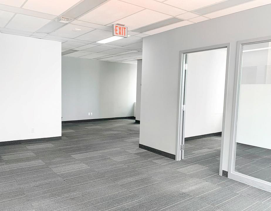 0605 - 1235 Bay Street, Toronto, ON