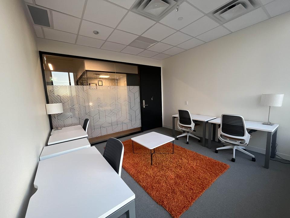 9850 King George Boulevard, Surrey, BC