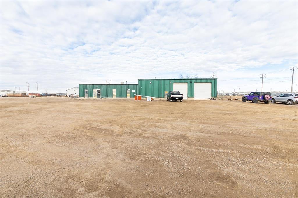 5520 59 Avenue, Lloydminster, AB