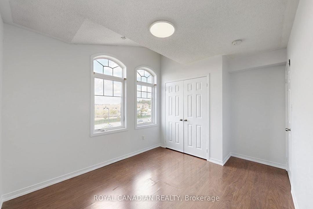 54 Chesterwood Crescent, Brampton, ON