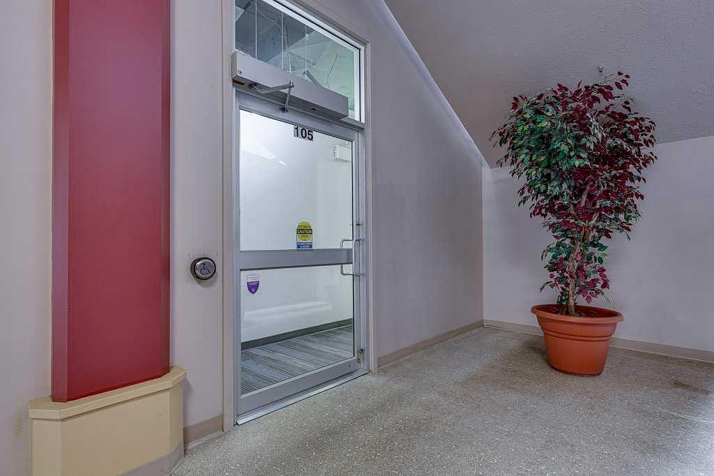 105 - 4807 50 Avenue, Red Deer, AB