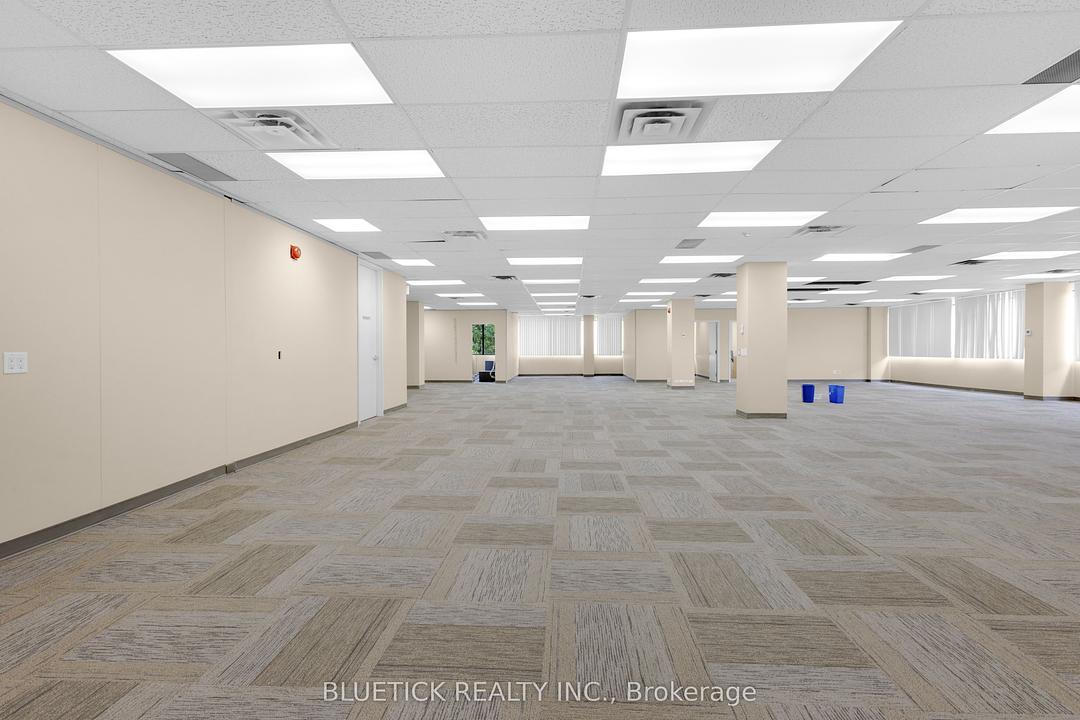 310 - 710 Dorval Drive, Oakville, ON