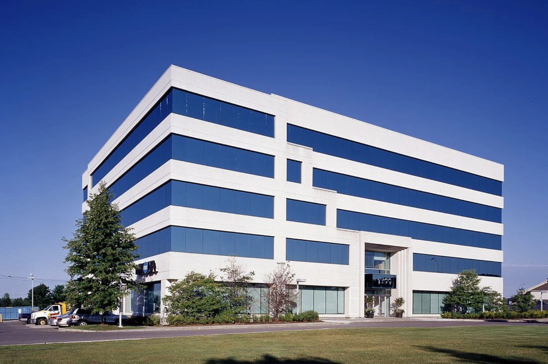 101 - 1900 City Park Drive, Ottawa, ON