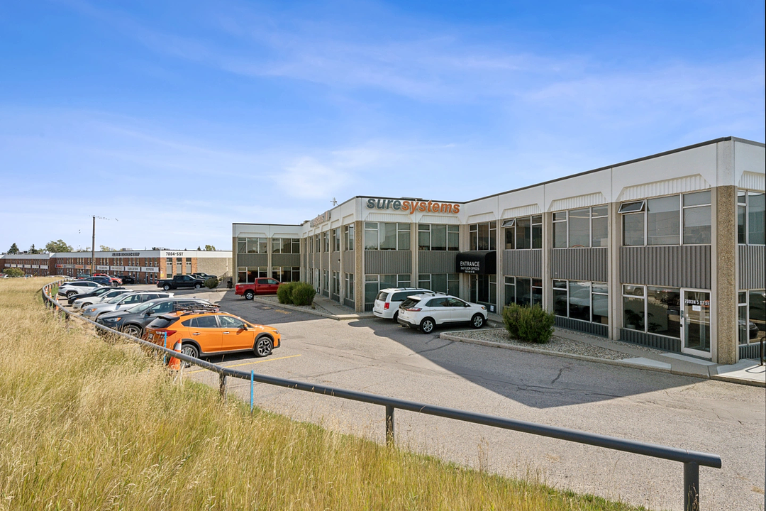 D - 7003 5 Street Southeast, Calgary, AB