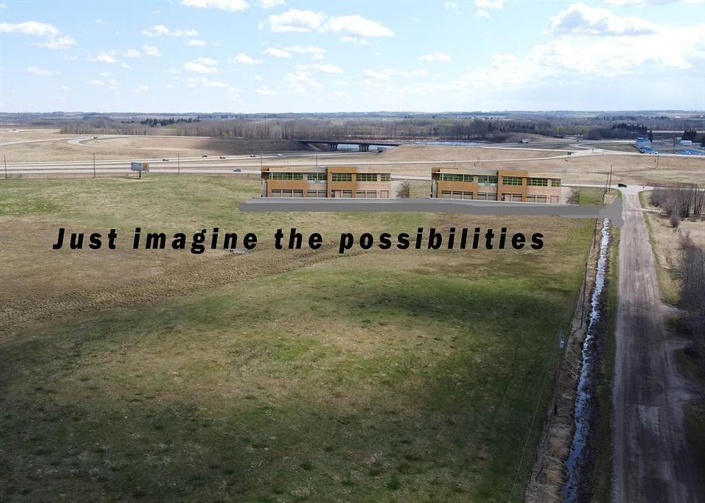5601 Woodland Road, Innisfail, AB
