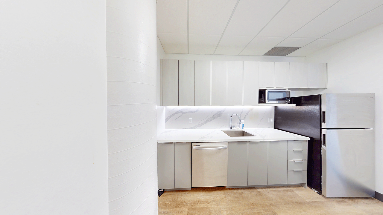 675 - 1199 West Pender Street, Vancouver, BC