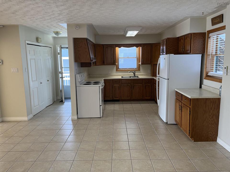 1105 Bedford Highway, Bedford, NS