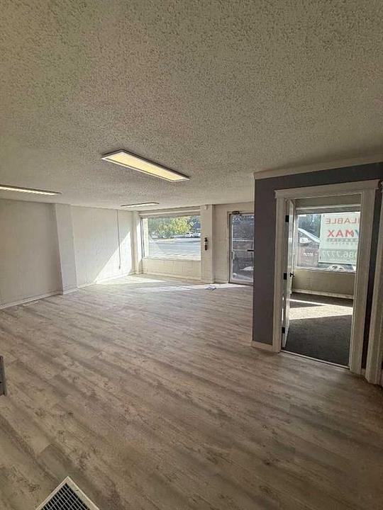 5912 54 Avenue, Red Deer, AB
