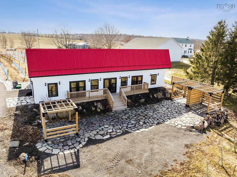 1365 Church Street, Port Williams, NS