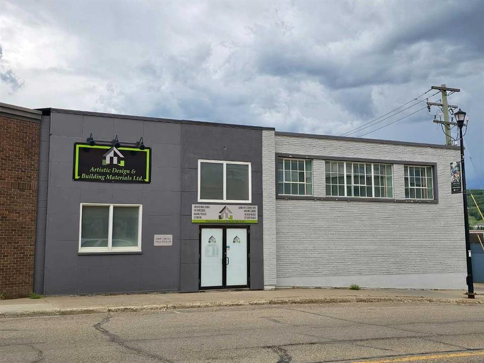10009 100 Avenue, Peace River, AB