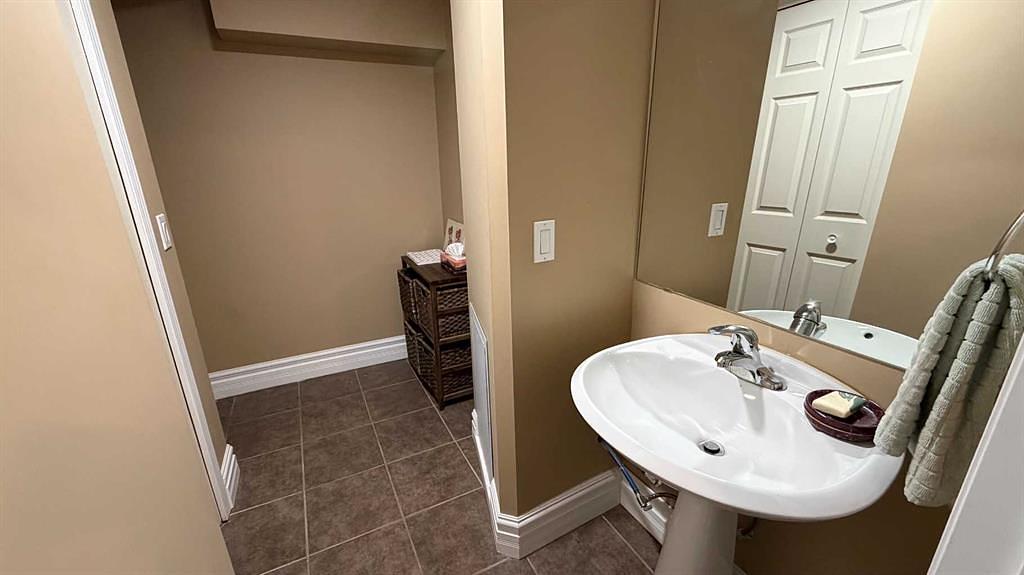 9 Avenue Southeast, Calgary, AB