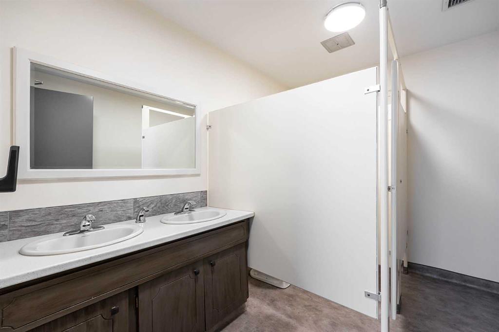 208 - 9401 Franklin Avenue, Fort McMurray, AB