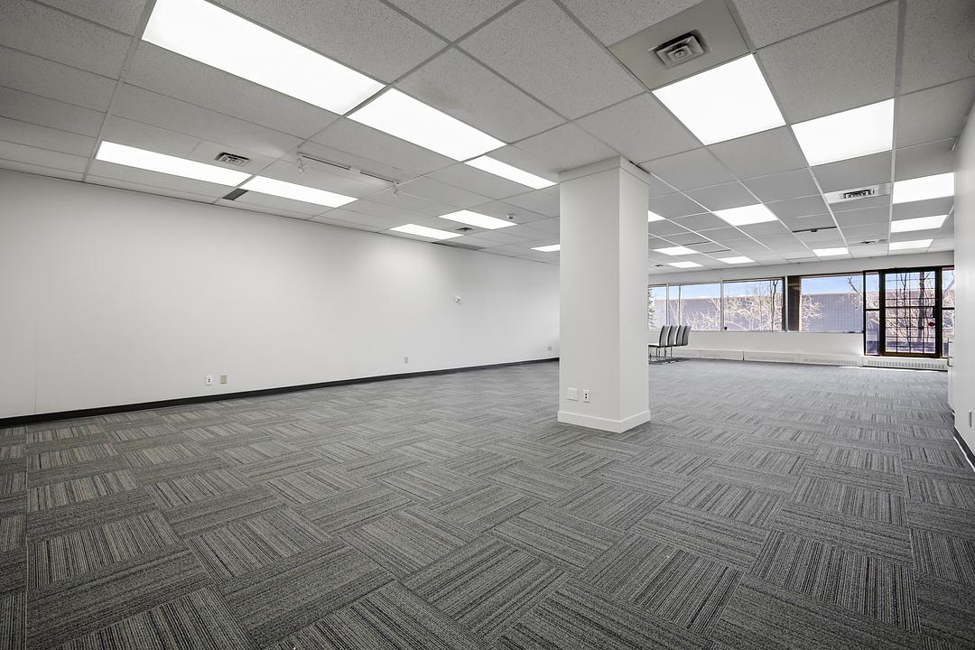 220 - 3016 19 Street Northeast, Calgary, AB