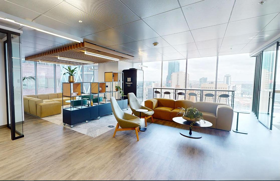 2200 - 685 Centre Street South, Calgary, AB