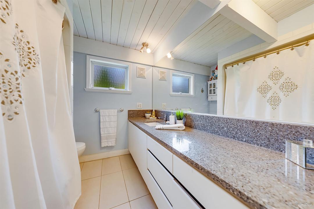 529 Appian Way, Coquitlam, BC