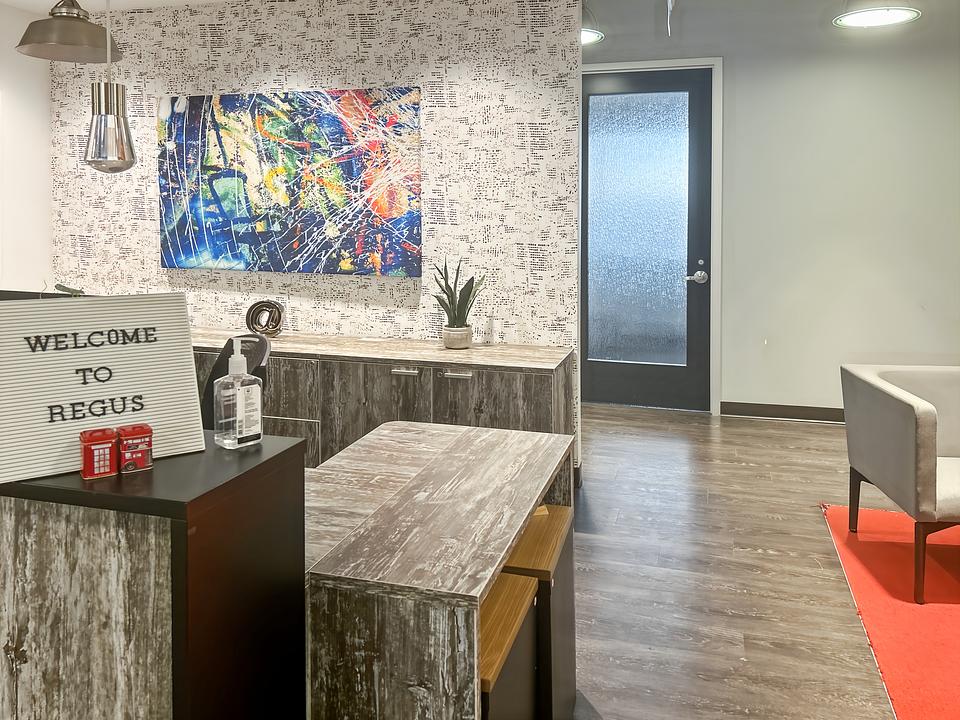 600 - 1111 Boulevard Dr.-Frederik-Philips, Montréal, QC