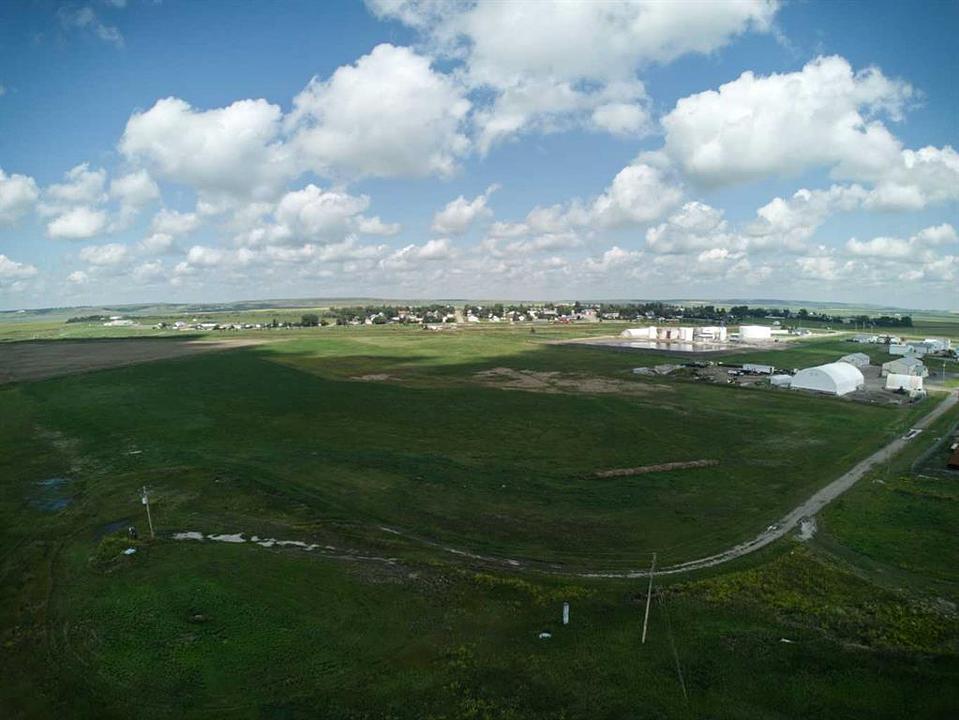 2 Avenue West, Standard, AB