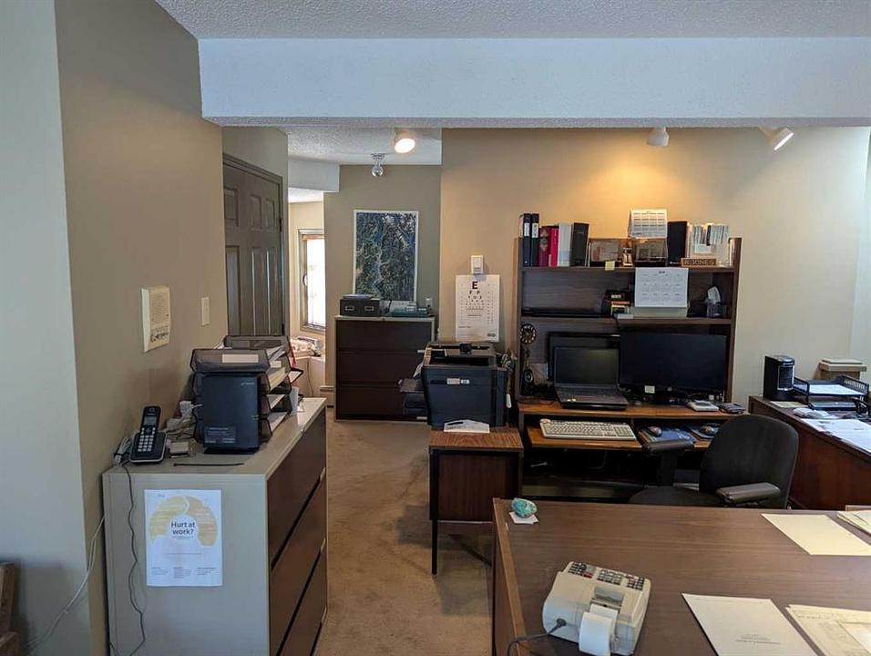 1401 2 Street Southwest, Calgary, AB