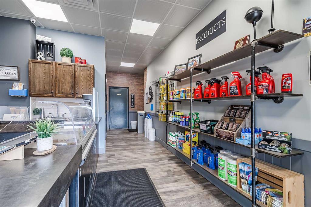 20 Railway Avenue South, Marwayne, AB