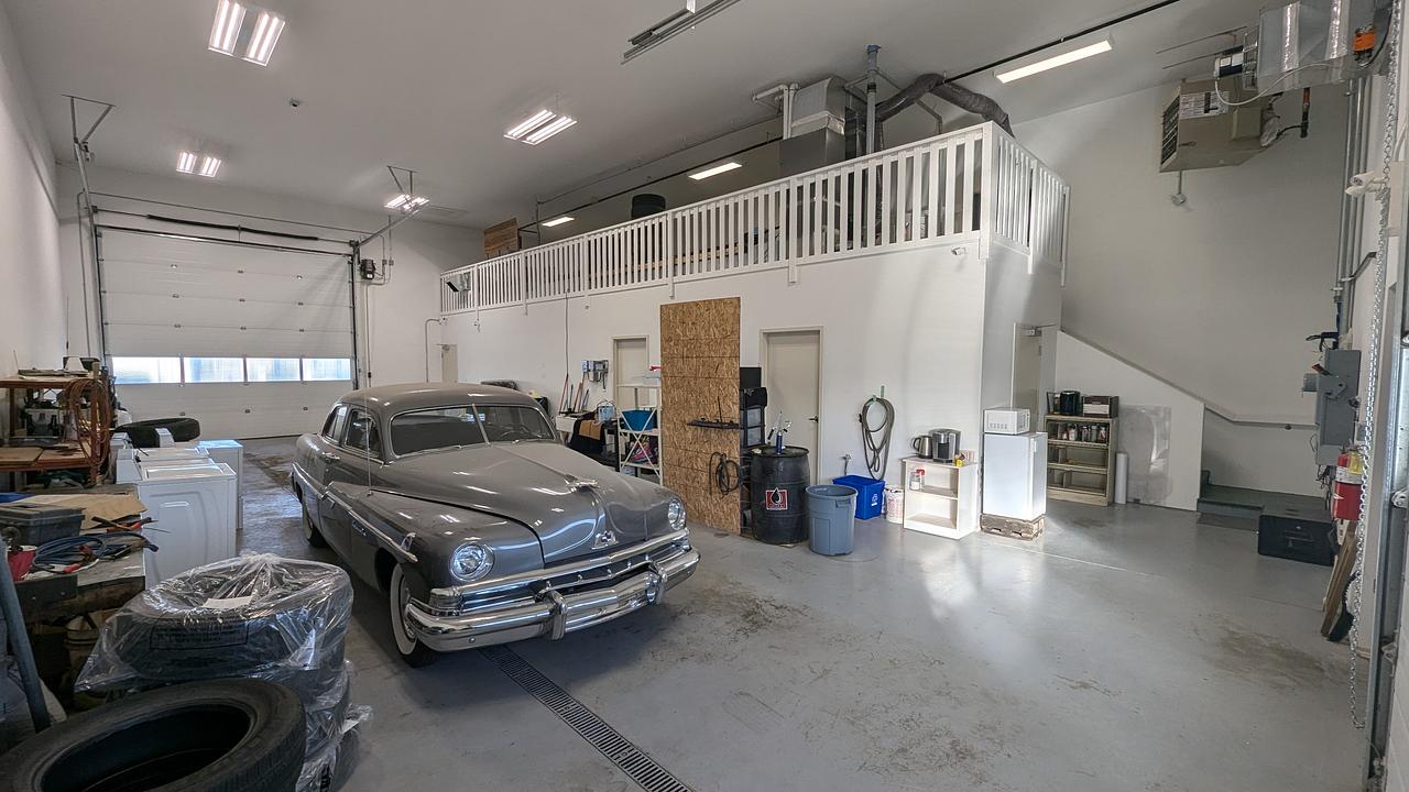 1075 36 Street North, Lethbridge, AB