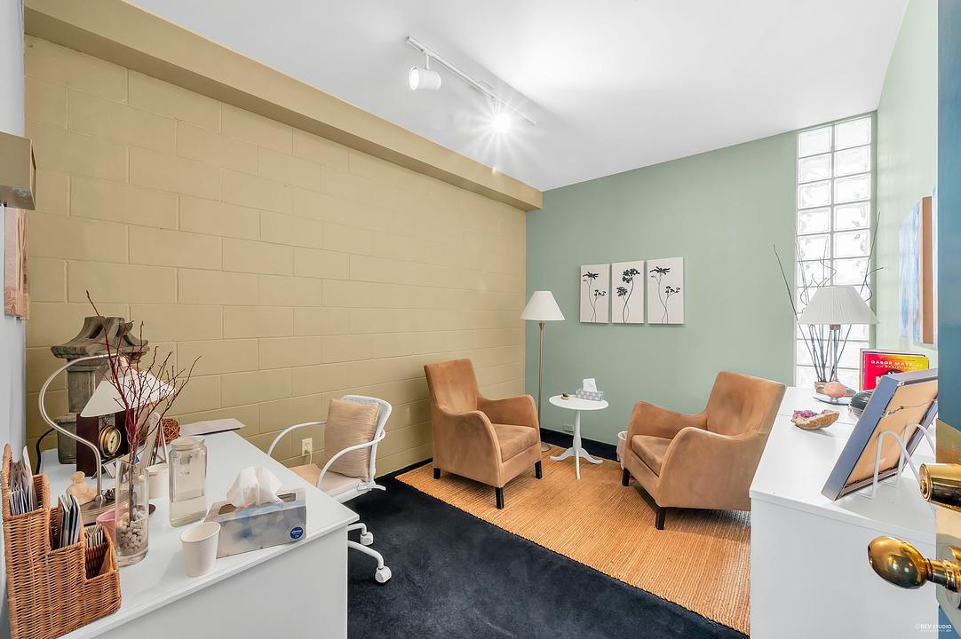 2065 West 4th Avenue, Vancouver, BC