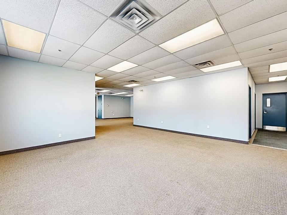 B - 1060 B Lorimar Drive, Mississauga, ON