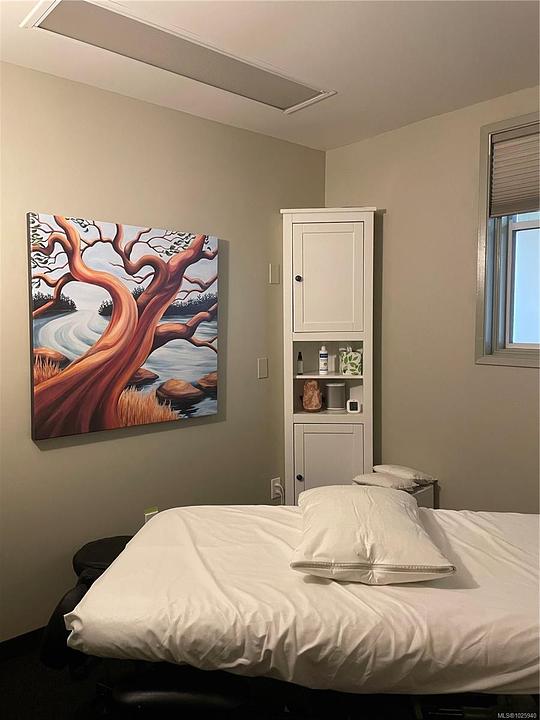 #101 - 1121 Yates Street, Victoria, BC