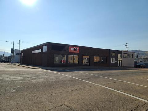 10013 100 Avenue, Peace River, AB