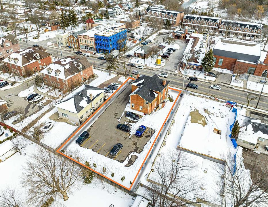 62 Queen Street South, Mississauga, ON