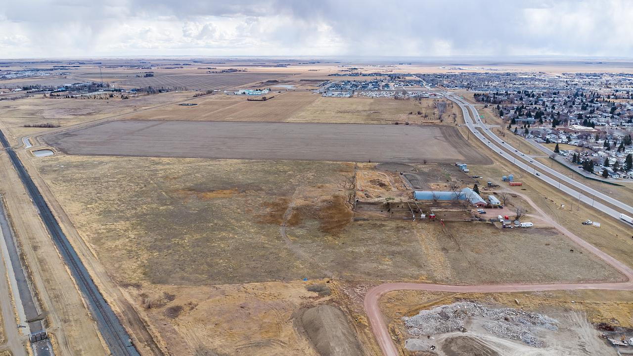 1125 43 Street South, Lethbridge, AB