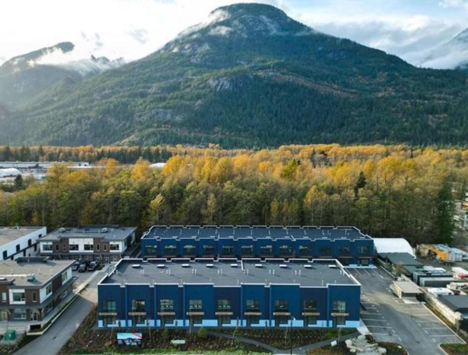 10 - 39449 Queens Way, Squamish, BC