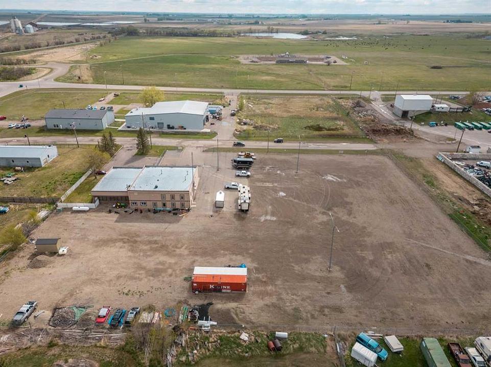 300e, Raymond, AB