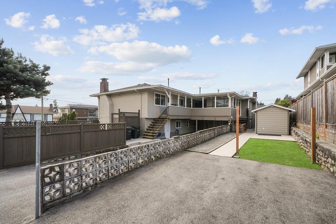 1570 Sperling Avenue, Burnaby, BC