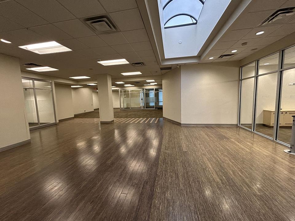 8615 Granville Street, Vancouver, BC