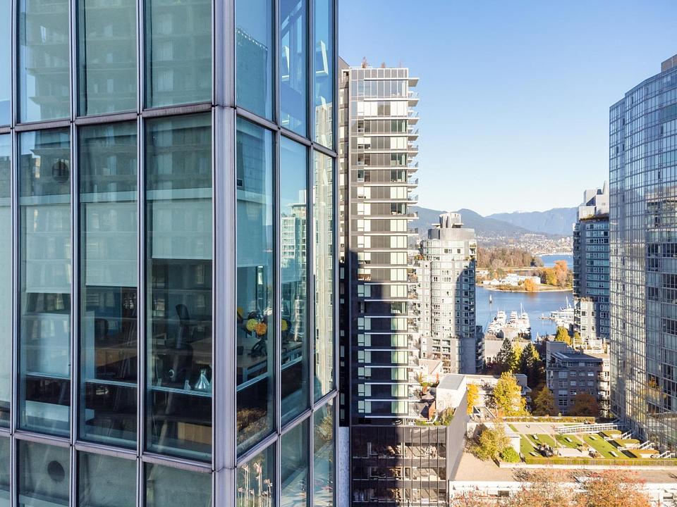 2000 - 1500 West Georgia Street, Vancouver, BC