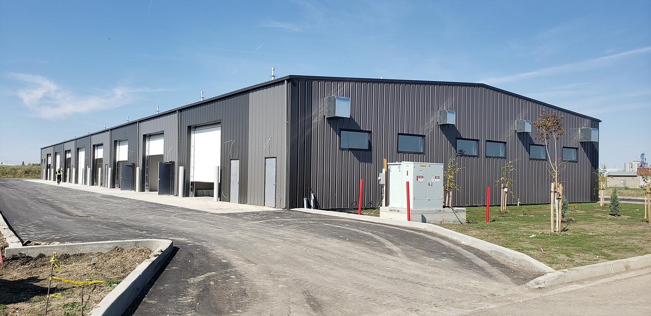 Bay 7 & 13 - 520 Solomon Dr, Regina, SK