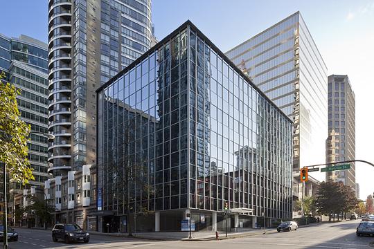 1190 Melville St, Vancouver, BC